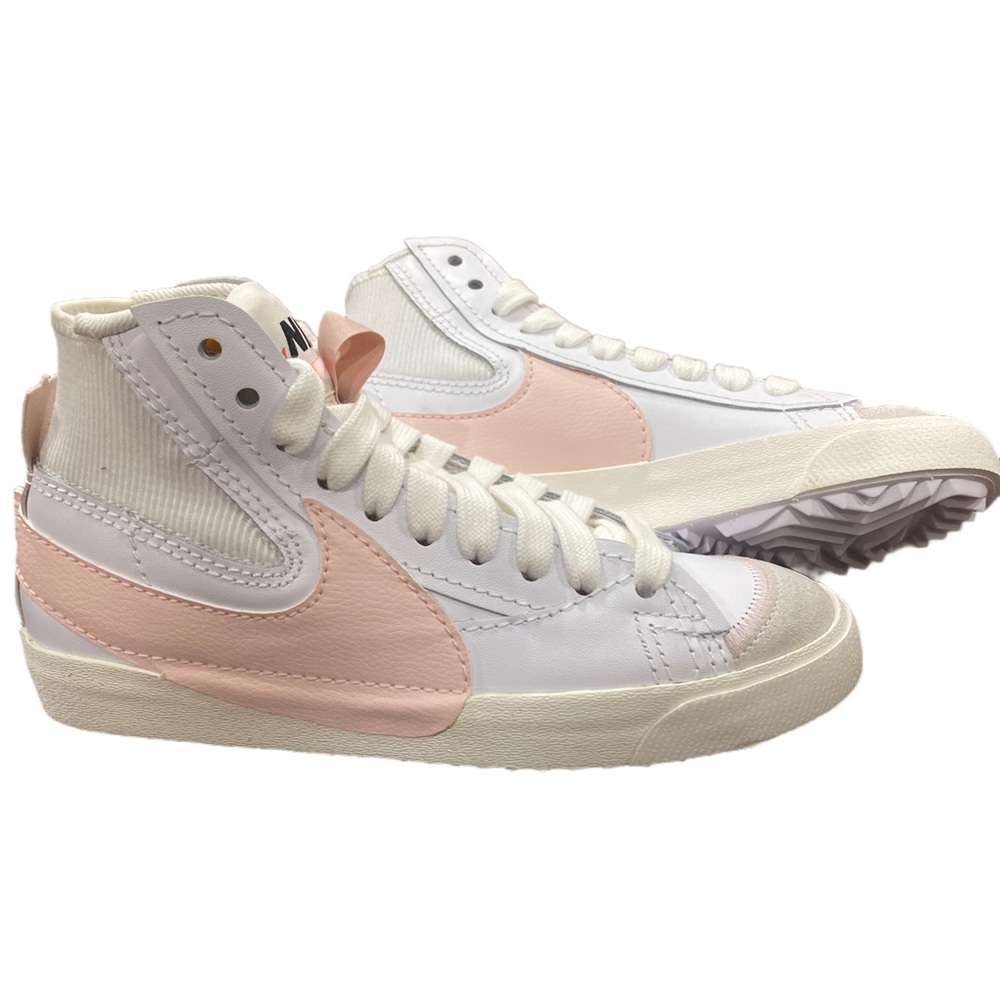 Nike Women's White and Light Pink Sneakers